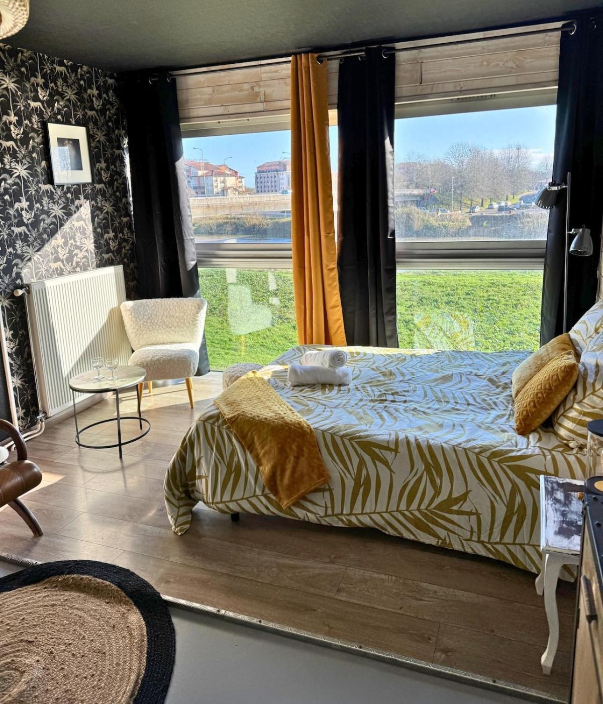 Majestic - Wifi - Parking - Vue Apartment Dax Bagian luar foto